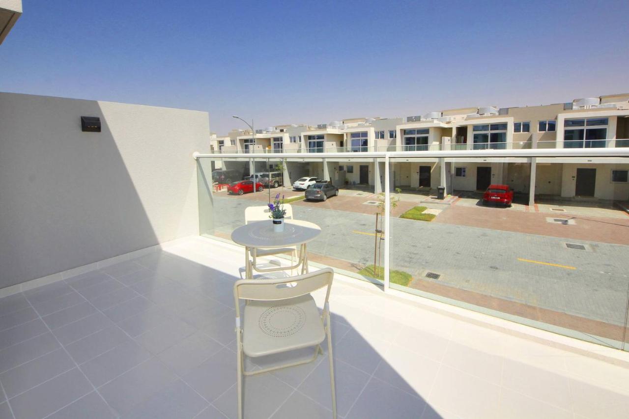 Amazing 3 Bhk Villa 25 Minutes From The Expo Dubai Eksteriør billede